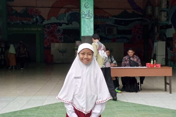 Prestasi membanggakan ditorehkan siswi MIN 1 Sidoarjo. Kali ini dari ajang Kompetisi Sains Madrasah tingkat MI 2024 yang diselenggarakan oleh Kemenag Kabupaten Sidoarjo.